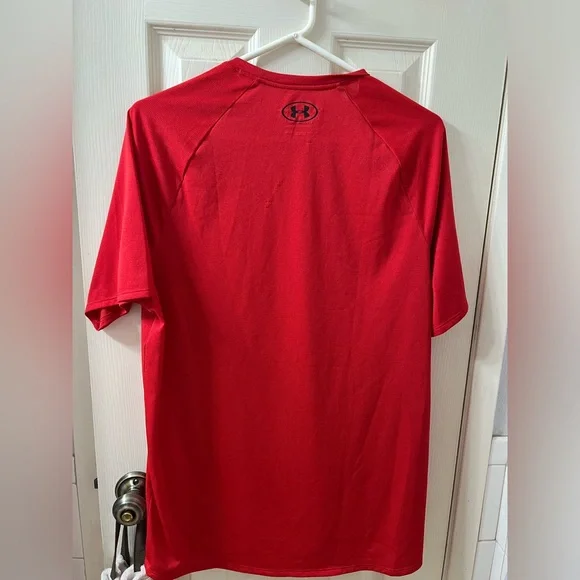 Under Armour Men's 2 shirt
Bundle (Red + Purple) | Size Large - Picture 4 of 9